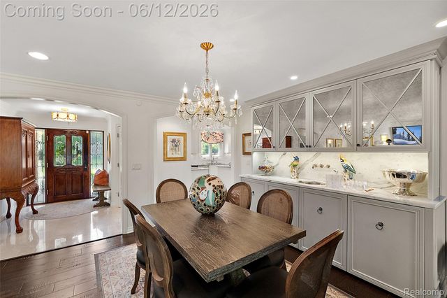 1276 Hillside Drive, Birmingham, MI 48009
