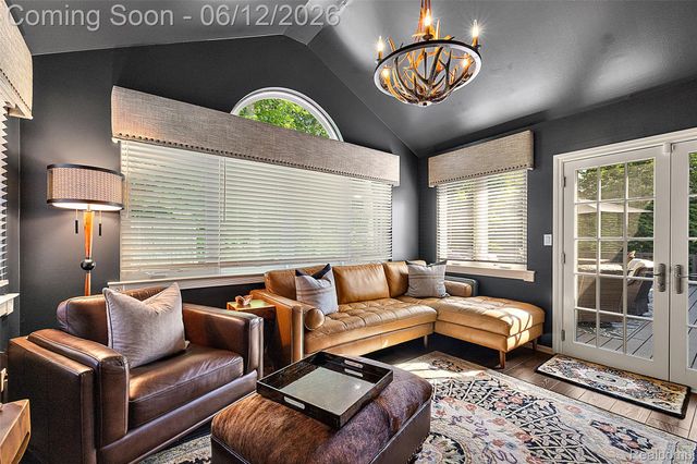 1276 Hillside Drive, Birmingham, MI 48009