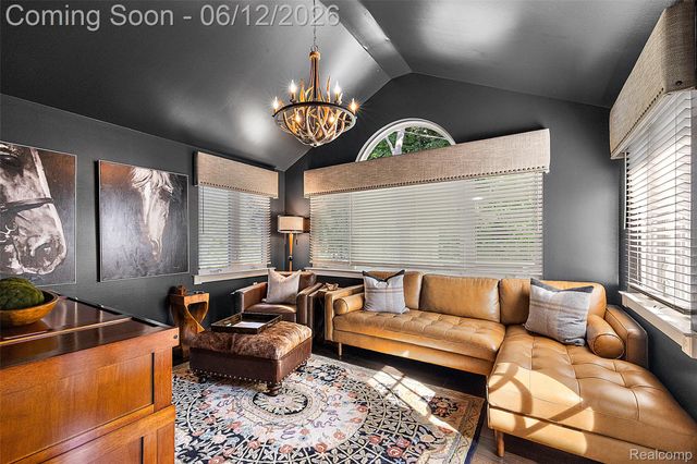 1276 Hillside Drive, Birmingham, MI 48009