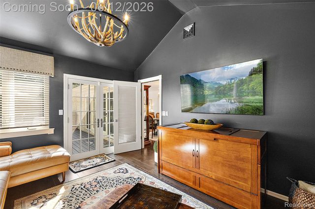 1276 Hillside Drive, Birmingham, MI 48009