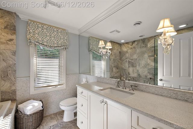 1276 Hillside Drive, Birmingham, MI 48009