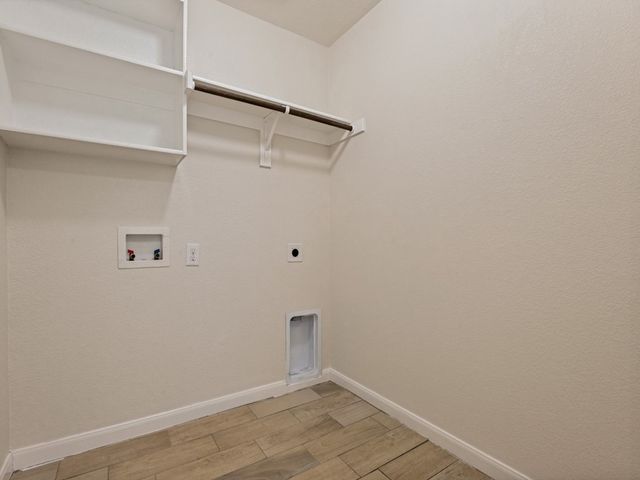 120 Rain Cloud Drive, Waxahachie, TX 75165