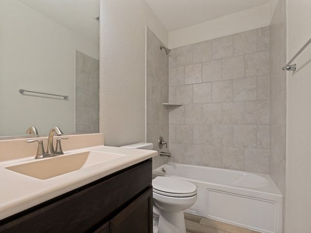120 Rain Cloud Drive, Waxahachie, TX 75165