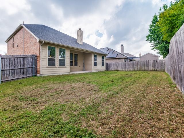 120 Rain Cloud Drive, Waxahachie, TX 75165