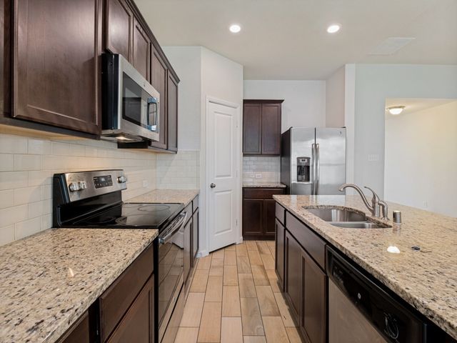 120 Rain Cloud Drive, Waxahachie, TX 75165