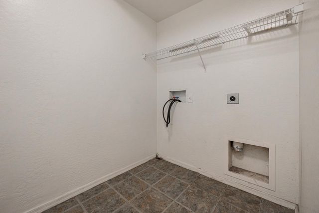 2032 N 78th Glen, Phoenix, AZ 85035