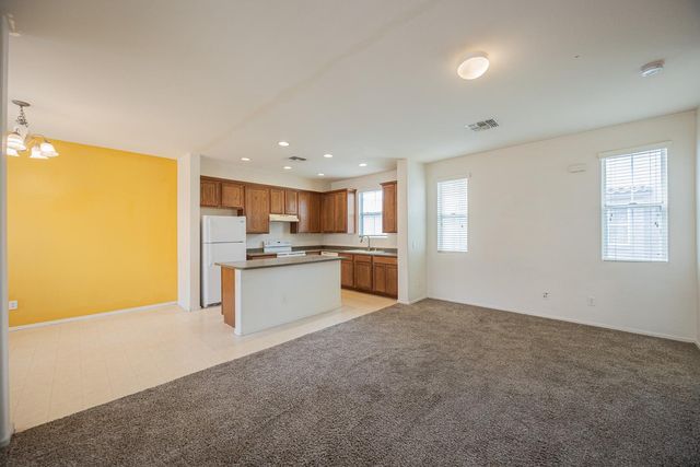 2032 N 78th Glen, Phoenix, AZ 85035