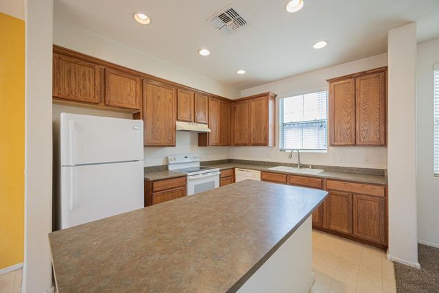 2032 N 78th Glen, Phoenix, AZ 85035