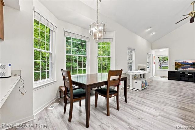 6622 Fieldstone Court, West Bloomfield, MI 48322