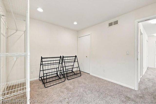 6622 Fieldstone Court, West Bloomfield, MI 48322