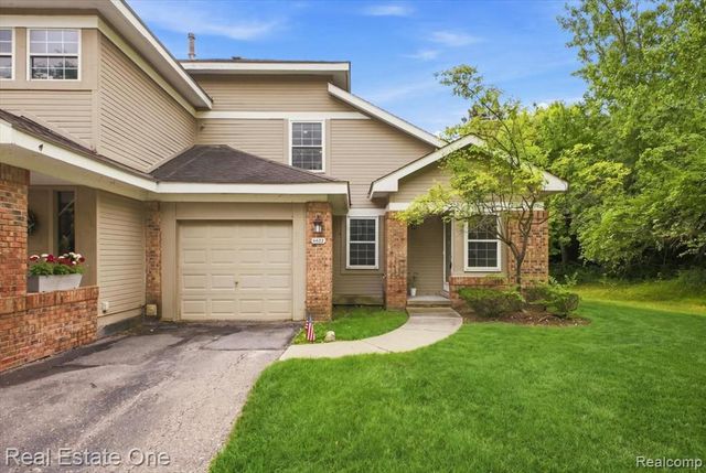 6622 Fieldstone Court, West Bloomfield, MI 48322