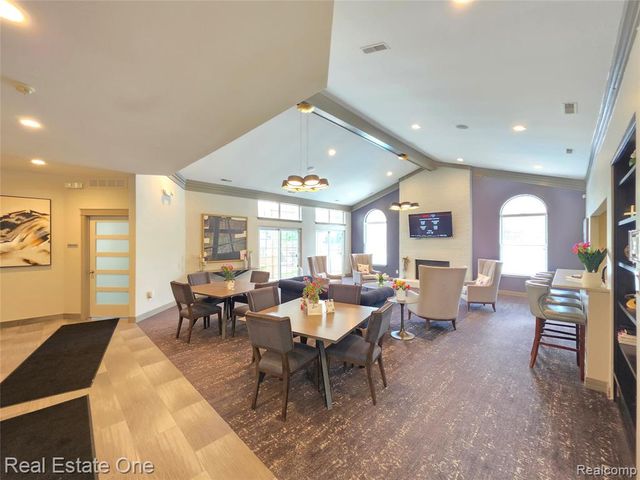 6622 Fieldstone Court, West Bloomfield, MI 48322