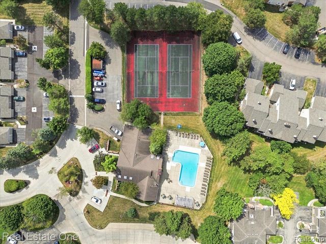 6622 Fieldstone Court, West Bloomfield, MI 48322
