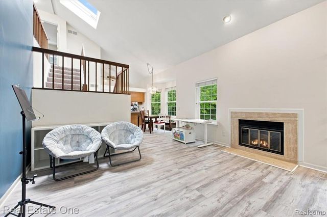 6622 Fieldstone Court, West Bloomfield, MI 48322