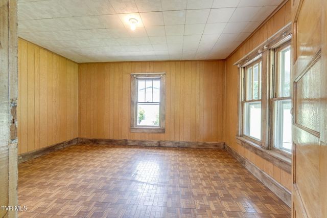 222 Smith Hollow Road, Church Hill, TN 37642