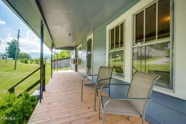 222 Smith Hollow Road, Church Hill, TN 37642