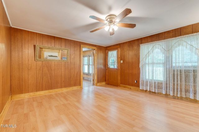 222 Smith Hollow Road, Church Hill, TN 37642
