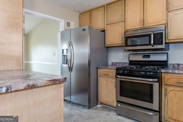 205 Briarpatch Court, Stockbridge, GA 30281