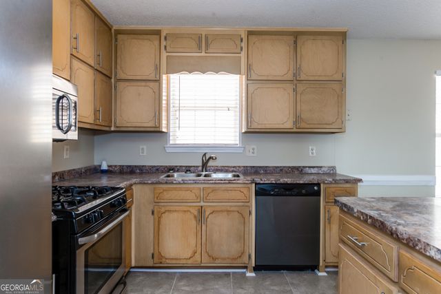 205 Briarpatch Court, Stockbridge, GA 30281