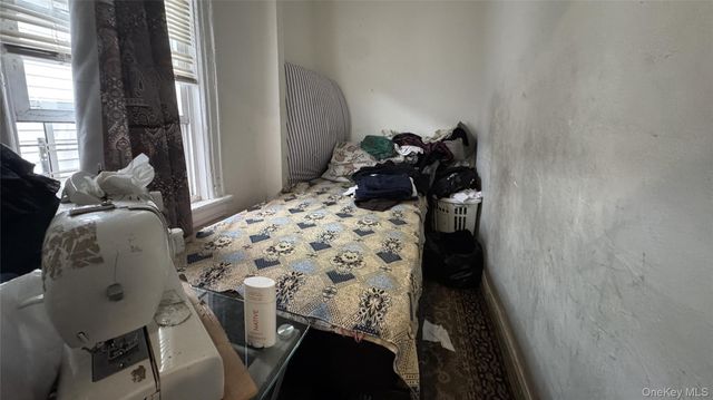 8A Brighton 10th Court, Brooklyn, NY 11223