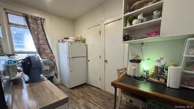 8A Brighton 10th Court, Brooklyn, NY 11223