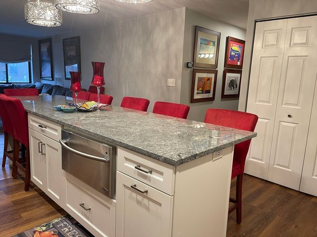 100 Ledgewood Dr 410, Stoneham, MA 02180