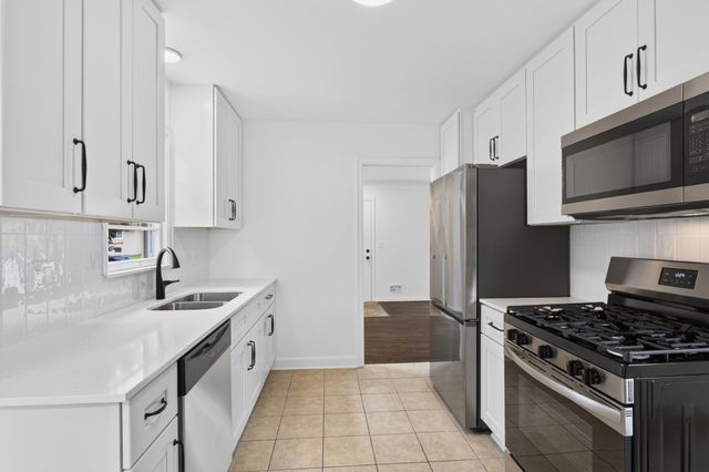 4205 16th Avenue S, Minneapolis, MN 55407