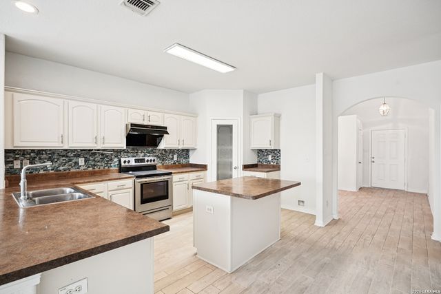 9907 Mill Path, San Antonio, TX 78254