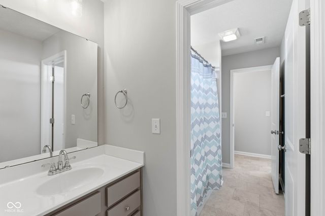 14893 Edgebrook Drive, Fishers, IN 46040
