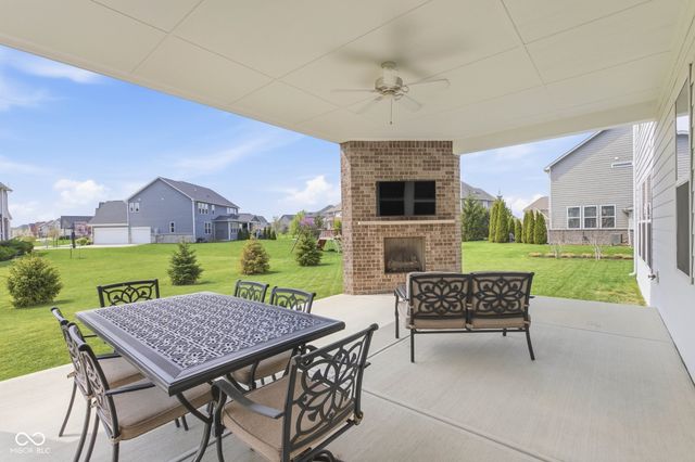 14893 Edgebrook Drive, Fishers, IN 46040