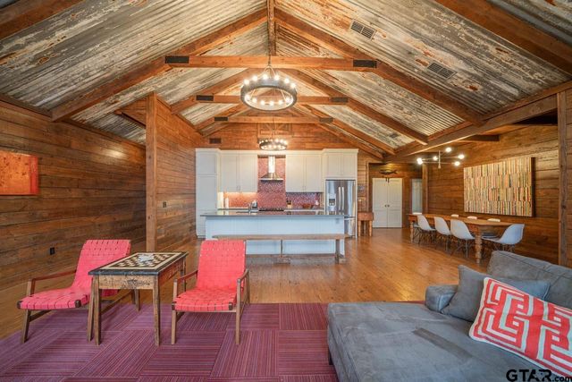 618 Cypress Creek Drive, Mt Vernon, TX 75457