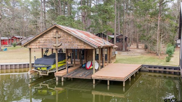 618 Cypress Creek Drive, Mt Vernon, TX 75457