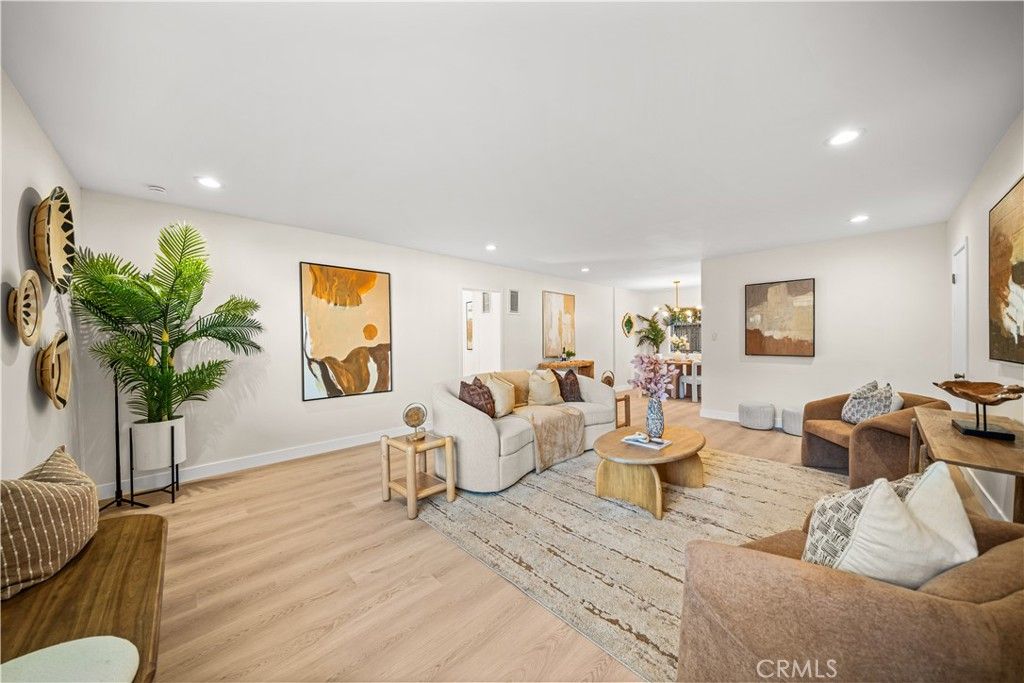 127 N Eucalyptus Avenue 4, Inglewood, CA 90301 — exterior