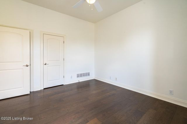 15407 Crystal Springs Way, Louisville, KY 40245