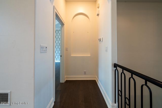 15407 Crystal Springs Way, Louisville, KY 40245