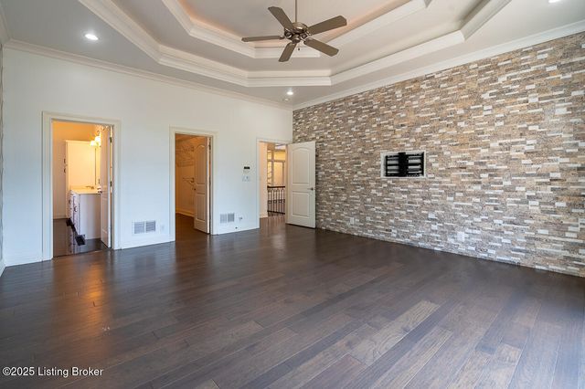 15407 Crystal Springs Way, Louisville, KY 40245