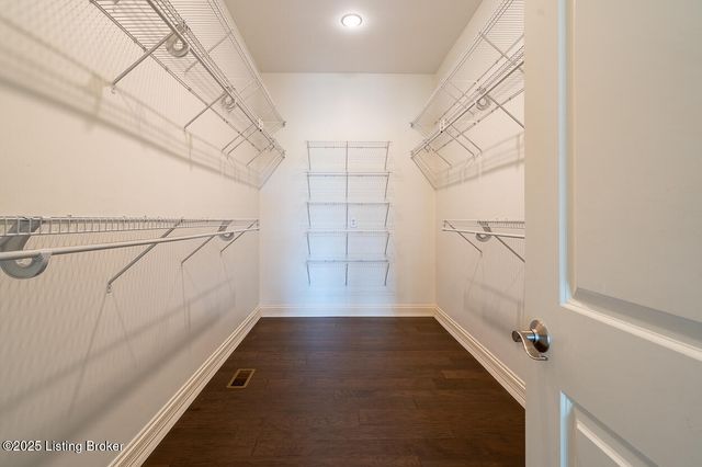 15407 Crystal Springs Way, Louisville, KY 40245