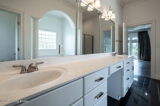 15407 Crystal Springs Way, Louisville, KY 40245