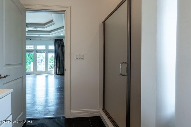 15407 Crystal Springs Way, Louisville, KY 40245