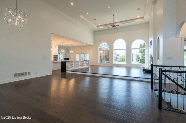 15407 Crystal Springs Way, Louisville, KY 40245