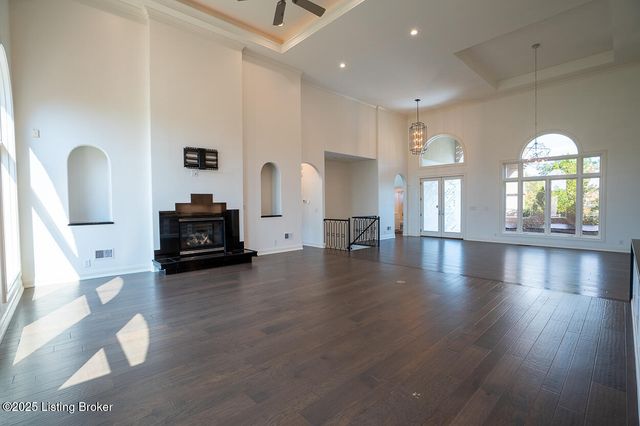 15407 Crystal Springs Way, Louisville, KY 40245