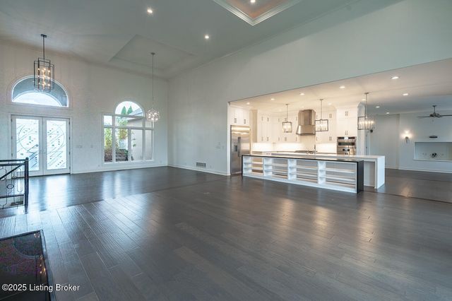 15407 Crystal Springs Way, Louisville, KY 40245