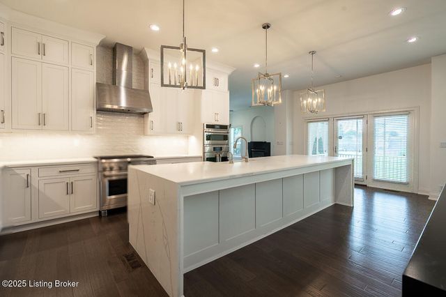 15407 Crystal Springs Way, Louisville, KY 40245