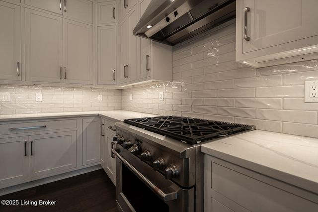 15407 Crystal Springs Way, Louisville, KY 40245