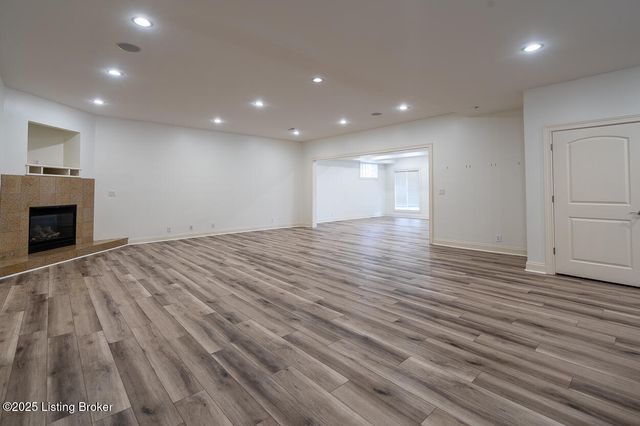 15407 Crystal Springs Way, Louisville, KY 40245