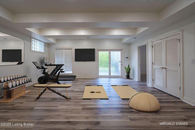 15407 Crystal Springs Way, Louisville, KY 40245