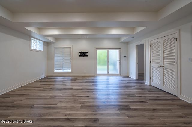 15407 Crystal Springs Way, Louisville, KY 40245