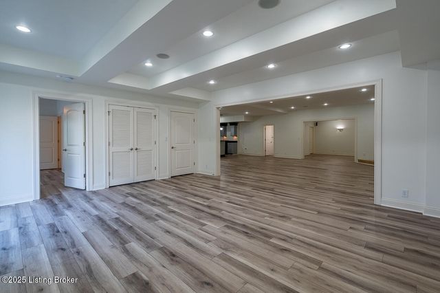 15407 Crystal Springs Way, Louisville, KY 40245