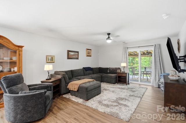 3140 Treyson Drive, Denver, NC 28037