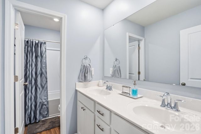 3140 Treyson Drive, Denver, NC 28037